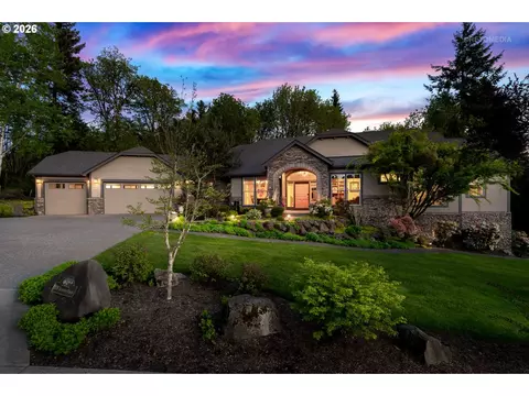 9522 NW Skyview Dr, Portland, OR 97231