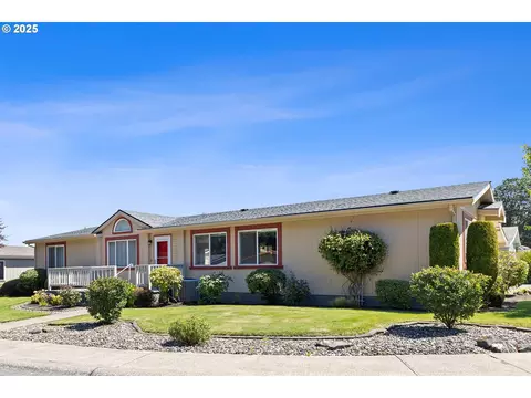 17559 NW Shady Fir Loop #60, Beaverton, OR 97006