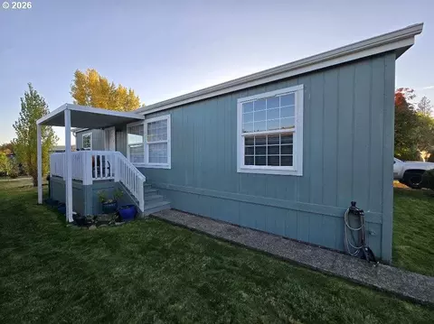 87860 Territorial Rd #66, Veneta, OR 97487