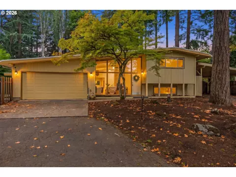 7825 SW Hall Blvd, Beaverton, OR 97008