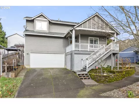 13444 SE Piper Dr, Happy Valley, OR 97086