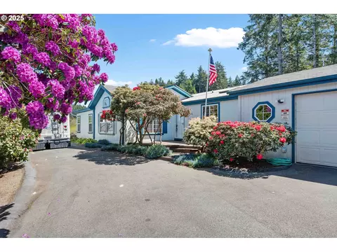 1615 Kristi Loop, Lakeside, OR 97449