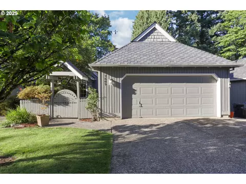 7609 SW Afton Ln, Portland, OR 97224