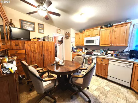 845 W Arch St, Union, OR 97883 photo 6