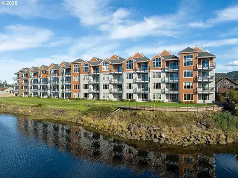 1000 N Holladay Dr # 309, Seaside, OR 97138