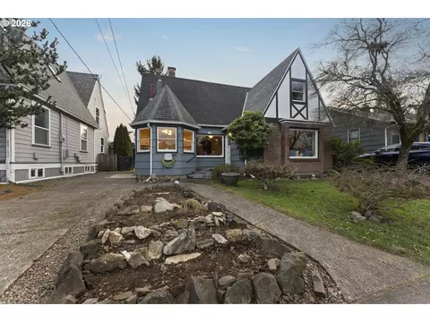 7126 N Ivanhoe St, Portland, OR 97203