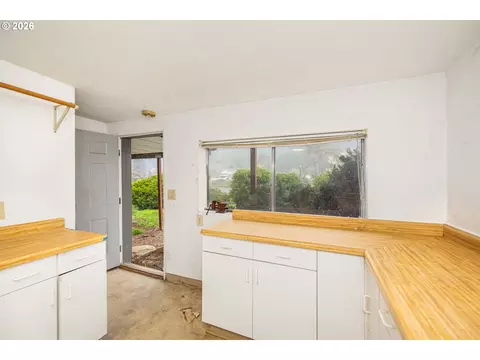 Other - 10919 E Mapleton Rd, Mapleton, OR 97453 photo 7 of 12