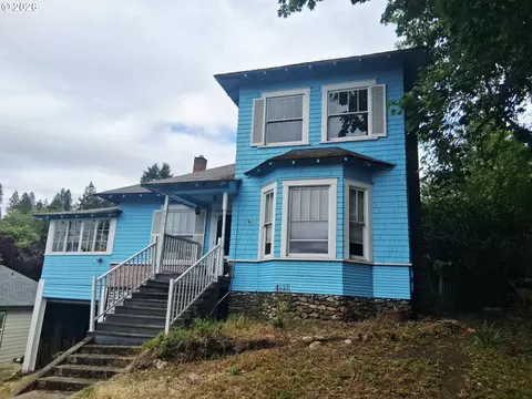 1289 SE Main St, Roseburg, OR 97470