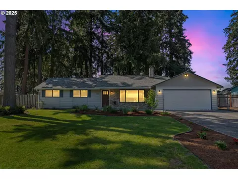 9206 NE 105th Ave, Vancouver, WA 98662