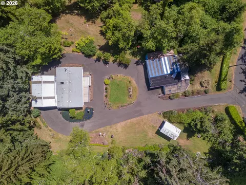 1621 NE Yaquina Heights Dr, Newport, OR 97365