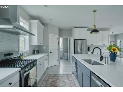 Kitchen - 128 E Taylor Dr, Newberg, OR 97132 photo 6 of 6