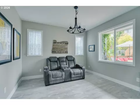 Living - 128 E Taylor Dr, Newberg, OR 97132 photo 5 of 6