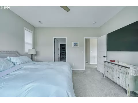 Bedroom - 128 E Taylor Dr, Newberg, OR 97132 photo 2 of 6