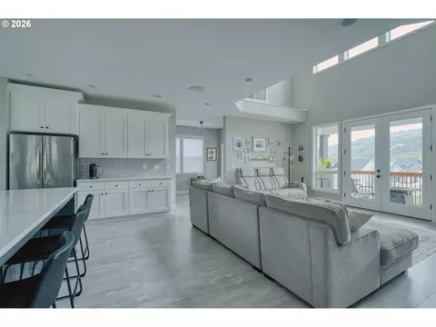 Other - 128 E Taylor Dr, Newberg, OR 97132 photo 1 of 7