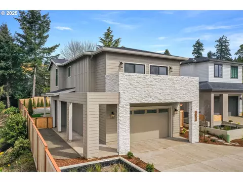 3853 Carman Dr, Lake Oswego, OR 97035