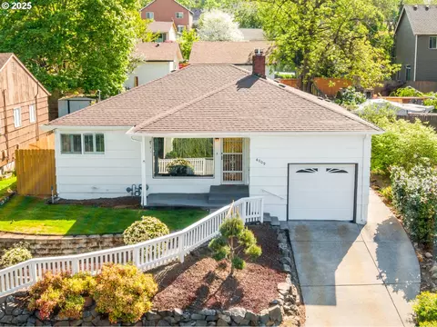 4009 NW Rose St, Vancouver, WA 98660