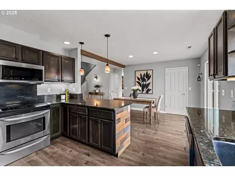 Kitchen - 5894 Firestone Dr, Eugene, OR 97402 photo 3 of 3
