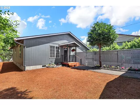70 Jefferson Aly, Eugene, OR 97402 photo 1