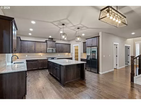 Kitchen - 3237 Timberline Dr, Eugene, OR 97405 photo 1 of 6
