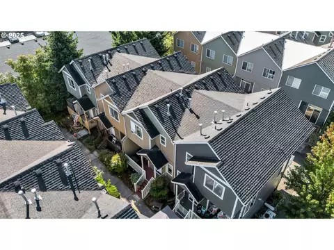 17385 SW Carson Ct, Beaverton, OR 97078
