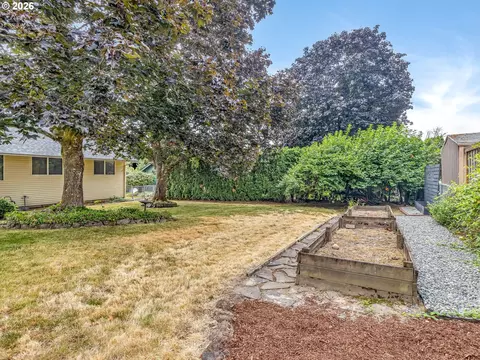 Exterior - 2905 SW Redfern Pl, Gresham, OR 97080 photo 8 of 9