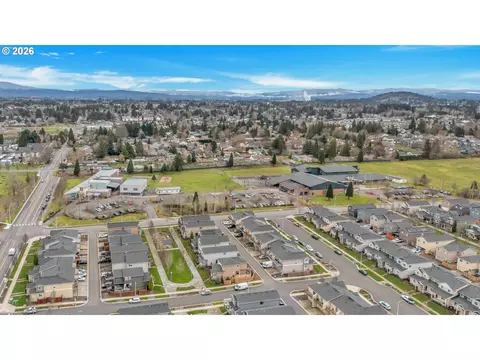 View/Area - 2137 SE 15th Aly, Gresham, OR 97080 photo 2 of 4