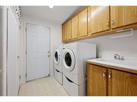 3220 Crescent Ave #39, Eugene, OR 97408 photo 28