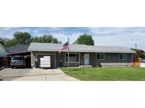 3065 Walnut St, Baker City, OR 97814