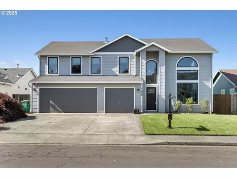 17006 SE 6th St, Vancouver, WA 98684