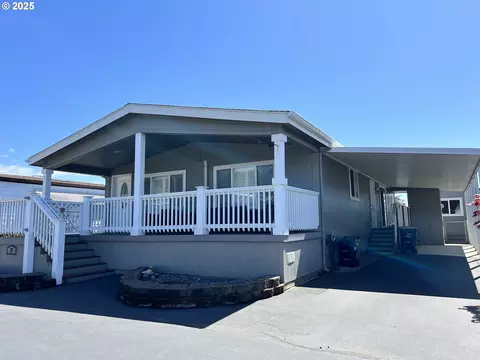 15889 Sunset Strip #23, Brookings, OR 97415