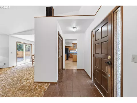Entry Way - 3585 Walton Ln, Eugene, OR 97408 photo 1 of 1