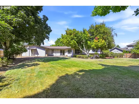 Exterior - 3585 Walton Ln, Eugene, OR 97408 photo 5 of 10