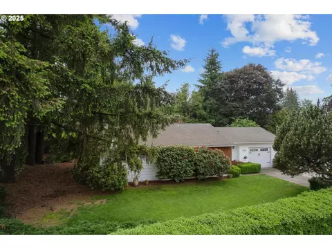 8730 SW Barnes Rd, Portland, OR 97225