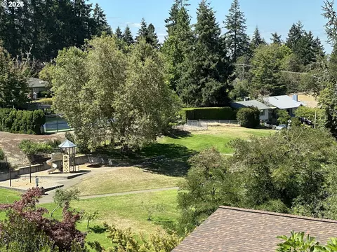 View/Area - 515 Fulvue Dr, Eugene, OR 97405 photo 2 of 2