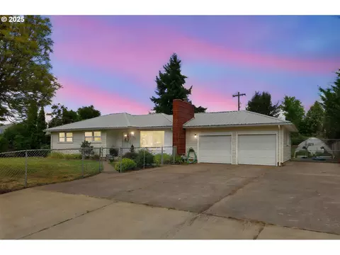 3451 Elmira Rd, Eugene, OR 97402