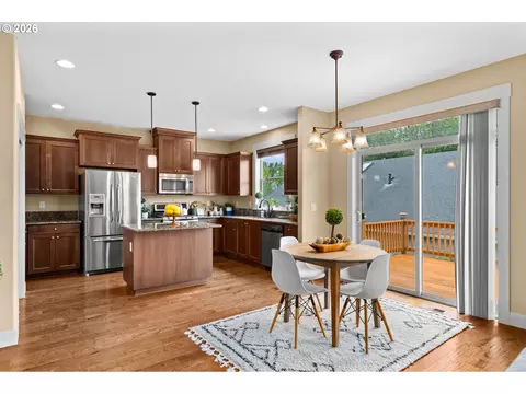 Kitchen - 5579 SE Old Woods Loop, Gresham, OR 97080 photo 1 of 2
