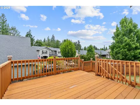Exterior - 5579 SE Old Woods Loop, Gresham, OR 97080 photo 2 of 2