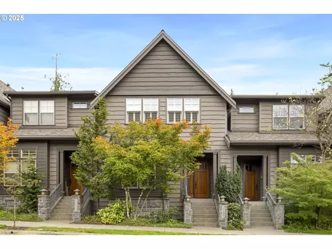 10222 SW Windwood Way, Portland, OR 97225