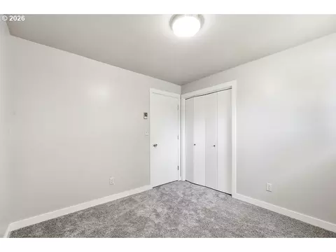 Bedroom - 3470 Hyacinth St, Eugene, OR 97404 photo 3 of 7