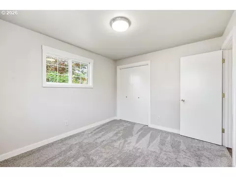 Bedroom - 3470 Hyacinth St, Eugene, OR 97404 photo 7 of 7