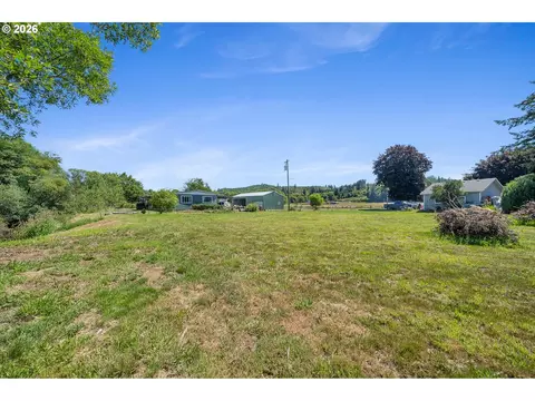 1400 Blaser Rd, Tillamook, OR 97141