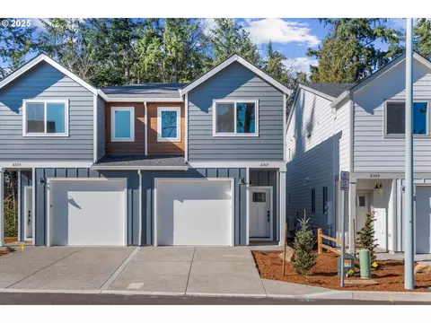 6307 SE Chloe Rose Way, Milwaukie, OR 97267
