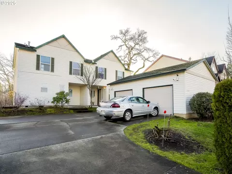 15648 NE Milton Pl, Portland, OR 97230
