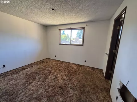 1164 Elizabeth St, Eugene, OR 97402 photo 3