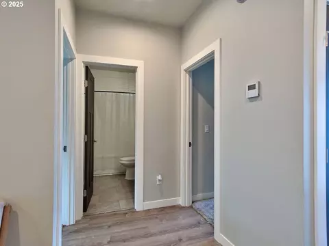 Entry Way - 1701 S Alpine St, Cornelius, OR 97113 photo 3 of 3