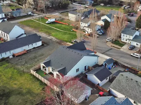 View/Area - 1701 S Alpine St, Cornelius, OR 97113 photo 3 of 4