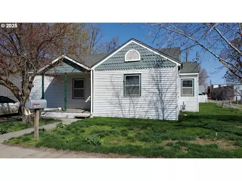 2932 Madison St, Baker City, OR 97814