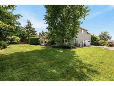Exterior - 1506 NW Beech St, Camas, WA 98607 photo 7 of 10