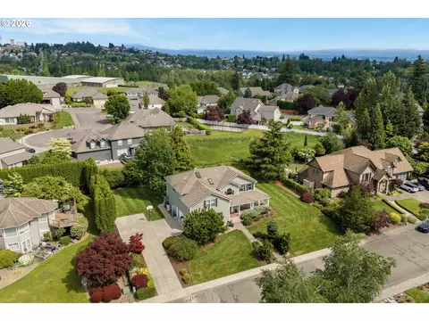 View/Area - 1506 NW Beech St, Camas, WA 98607 photo 4 of 5