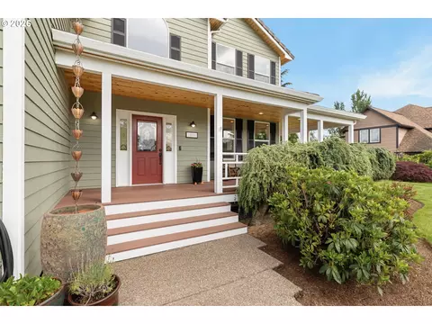 Exterior - 1506 NW Beech St, Camas, WA 98607 photo 2 of 10